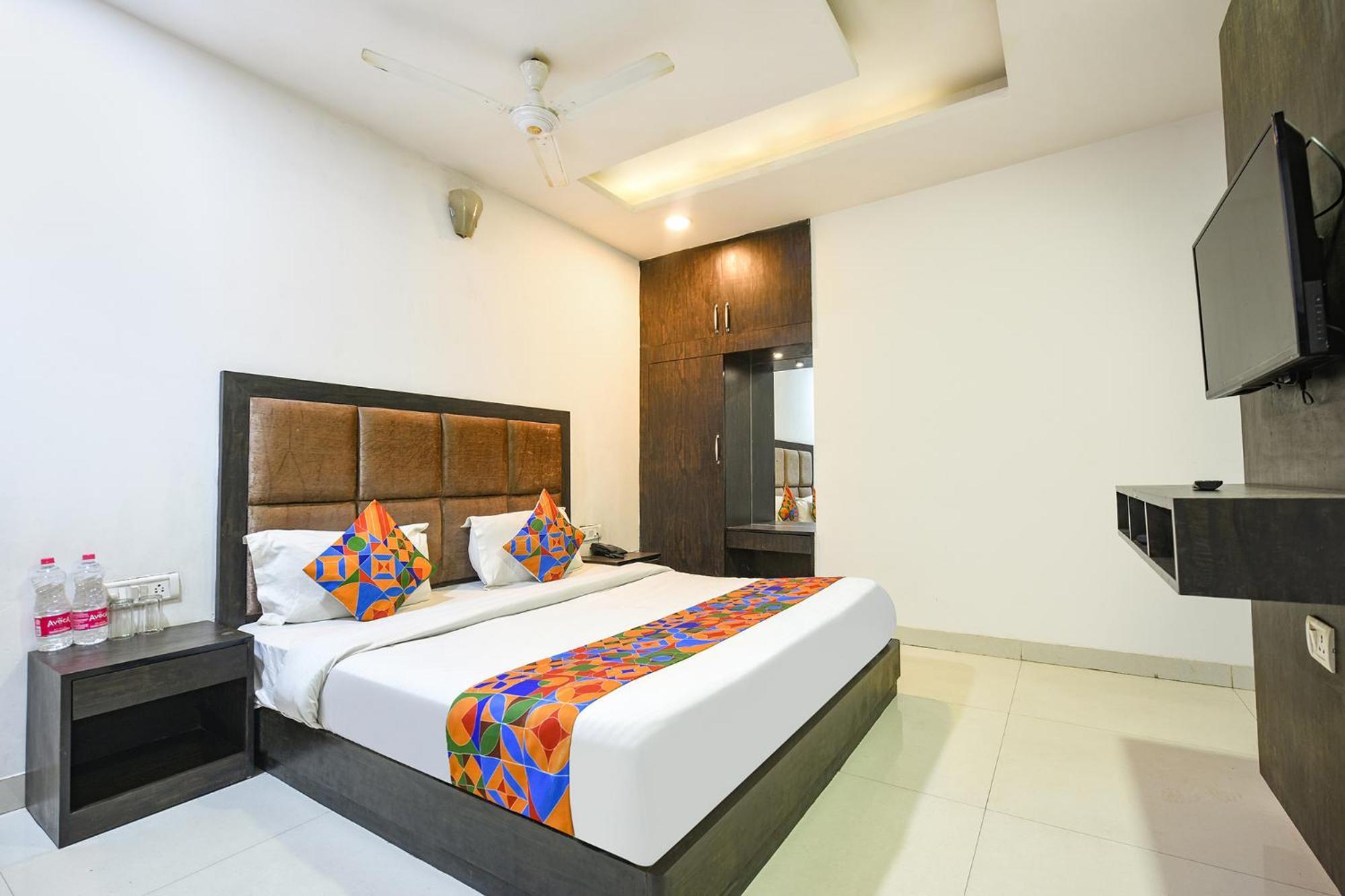 Fabhotel Belwood Near Igi Airport New Delhi Ngoại thất bức ảnh